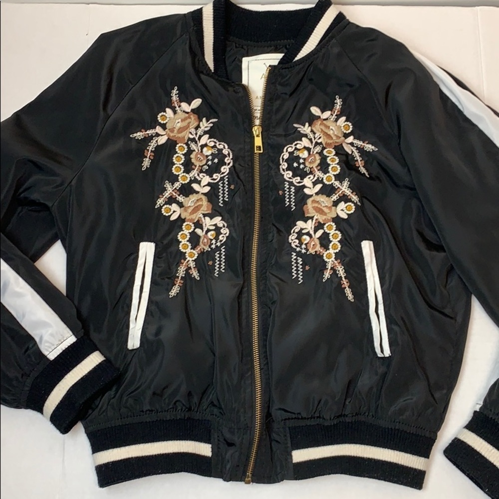 Angel Kiss embroidered bomber jacket M